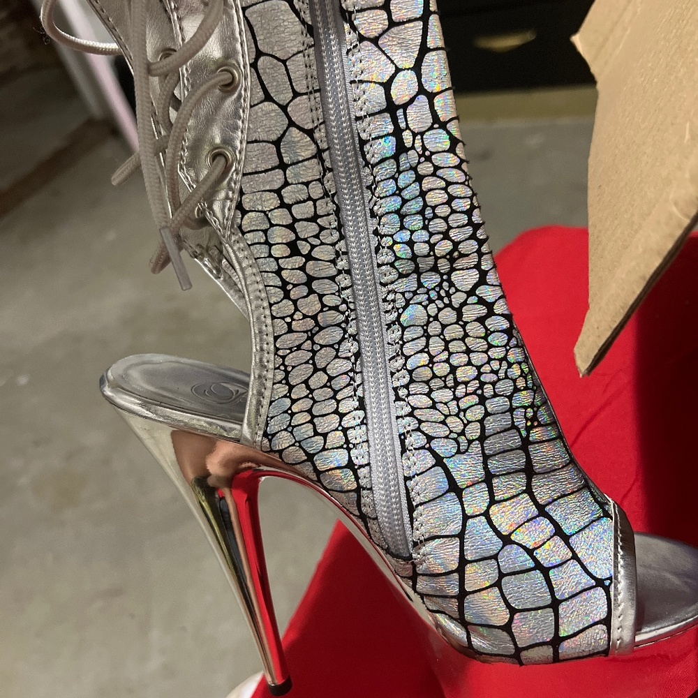 STRIPPER SHOES/ PLATFORM HEELS